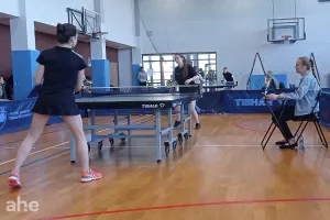 Drużyna KU AZS AHE Łódź na Akademickich Mistrzostwach Polski w tenisie stołowym